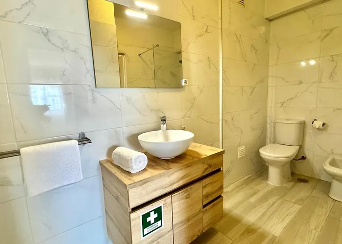 Da Rocha, 5-f, Charming With Air Conditioning - Patio Da Rocha By Ig Daire Portimão